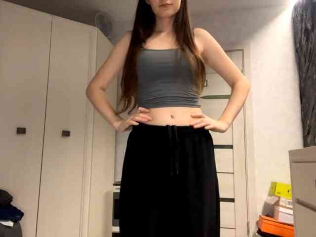 ElinOroz webcam