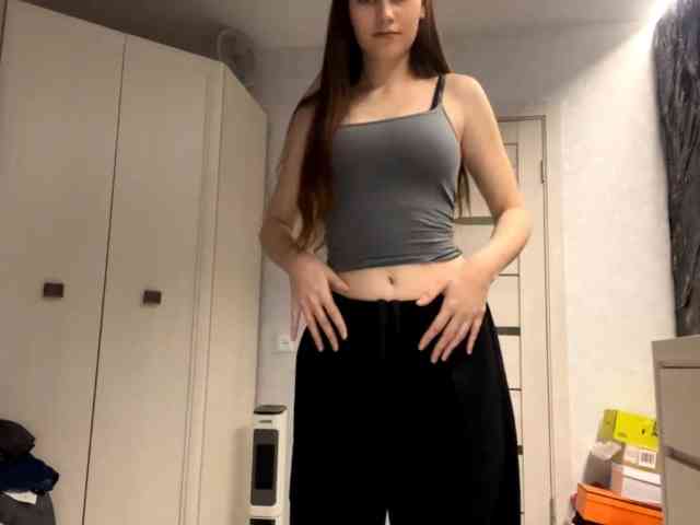 ElinOroz webcam