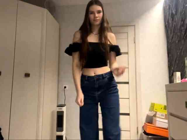 ElinOroz webcam