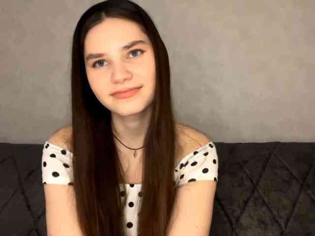ElinOroz webcam
