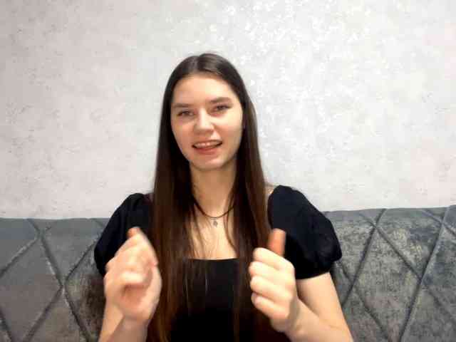 ElinOroz webcam