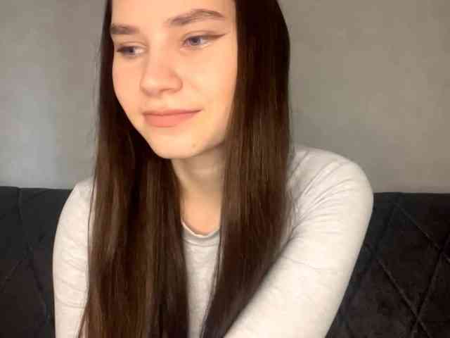 ElinOroz webcam