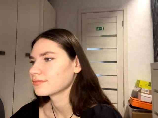 ElinOroz webcam