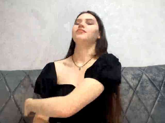 ElinOroz webcam