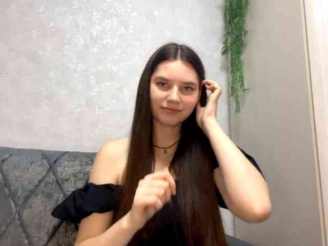 ElinOroz webcam