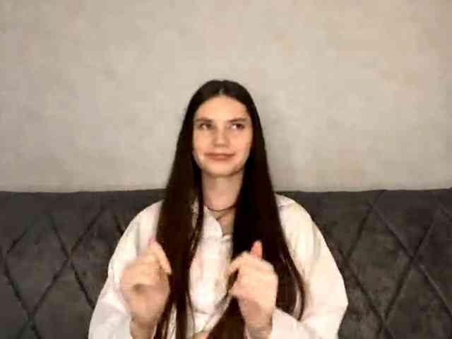 ElinOroz webcam