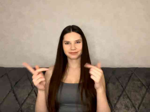 ElinOroz webcam