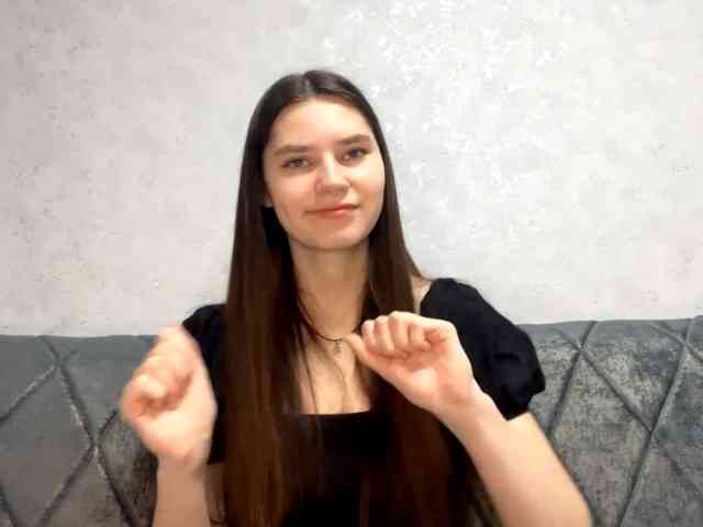 ElinOroz webcam
