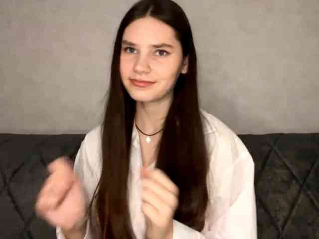 ElinOroz webcam