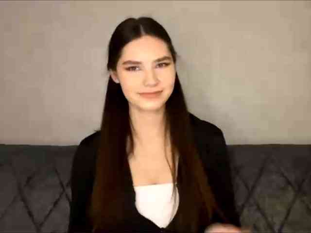 ElinOroz webcam