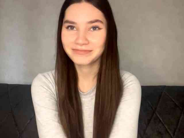 ElinOroz webcam