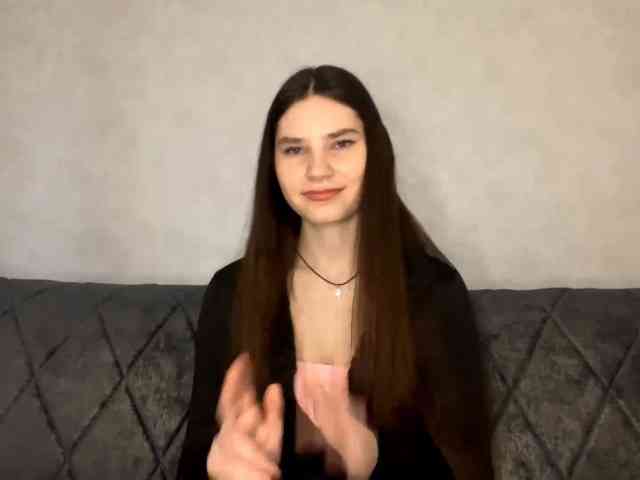 ElinOroz webcam