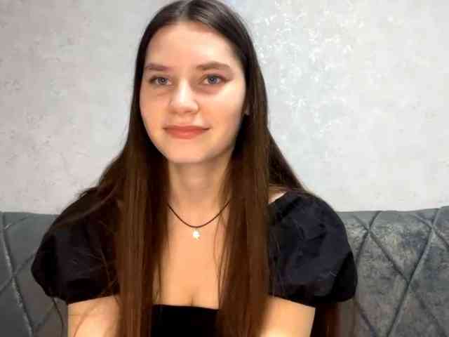ElinOroz webcam