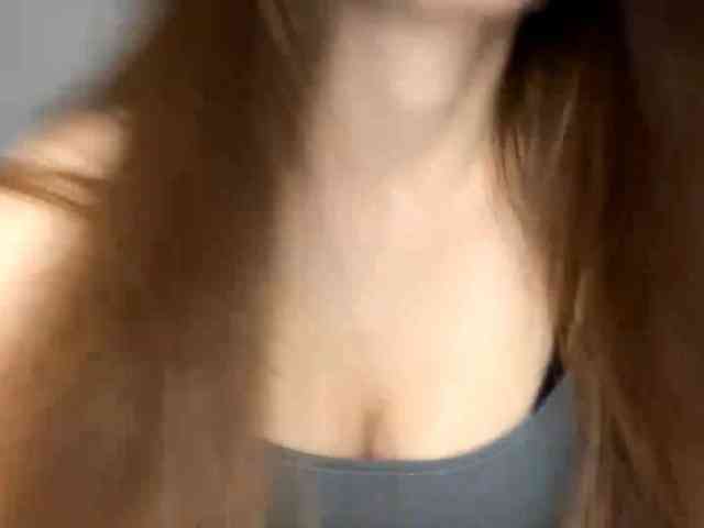 ElinOroz webcam