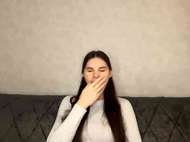 ElinOroz webcam