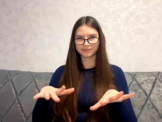 ElinOroz webcam