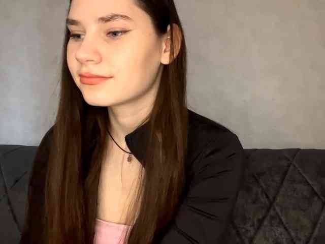 ElinOroz webcam