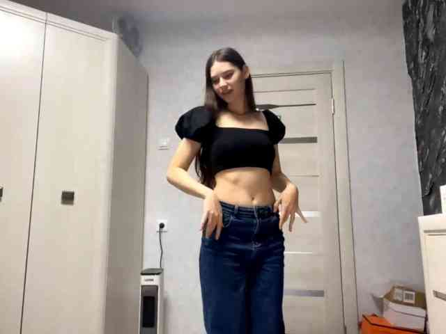 ElinOroz webcam