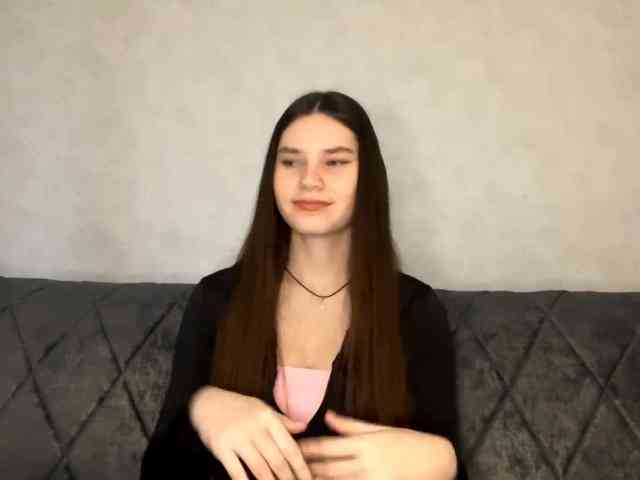ElinOroz webcam