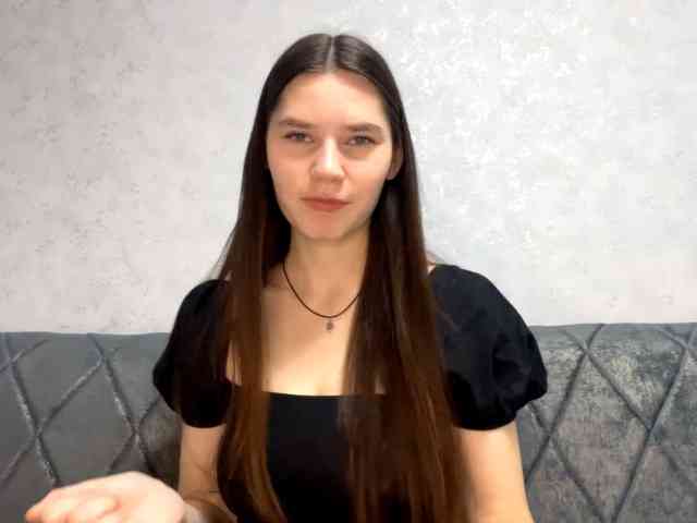 ElinOroz webcam