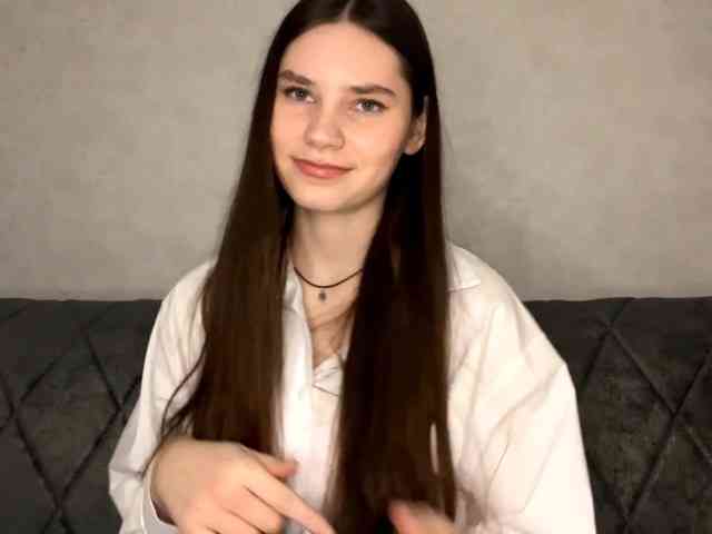 ElinOroz webcam
