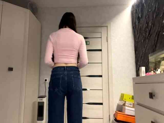 ElinOroz webcam