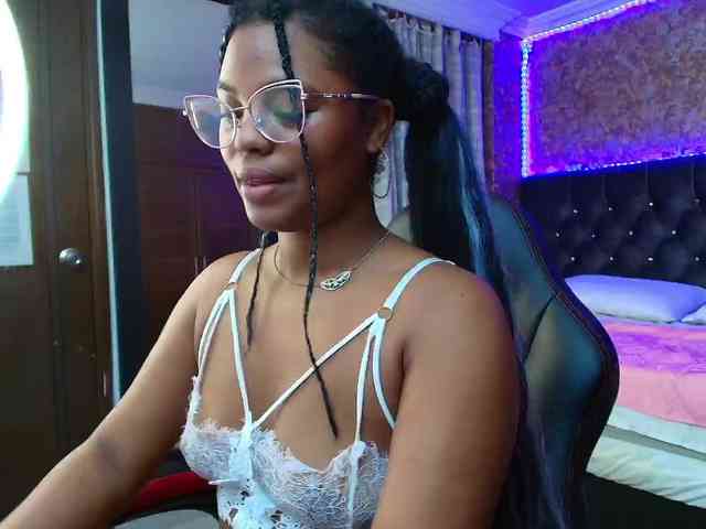 Black-Barbie webcam
