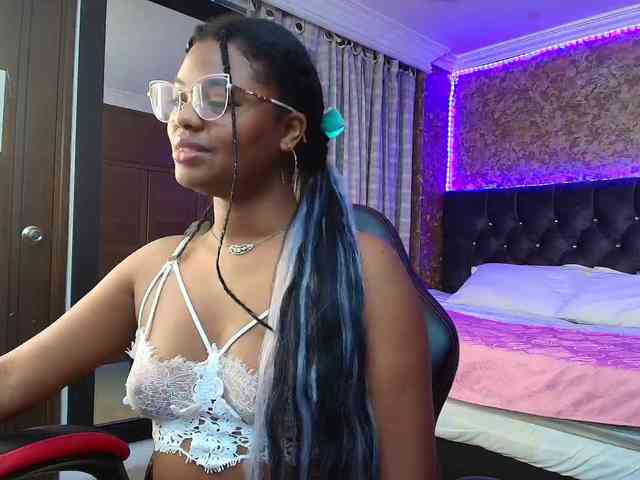 Black-Barbie webcam