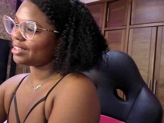 Black-Barbie webcam