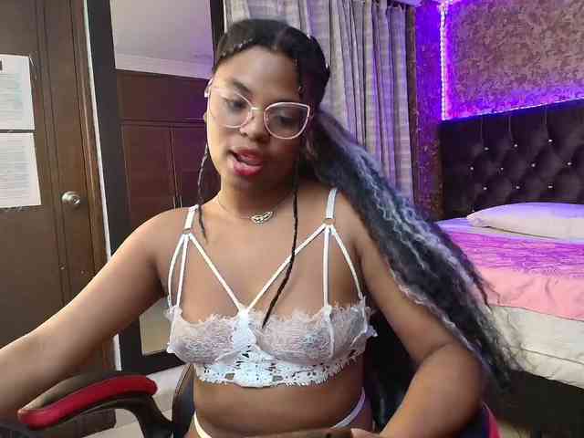 Black-Barbie webcam