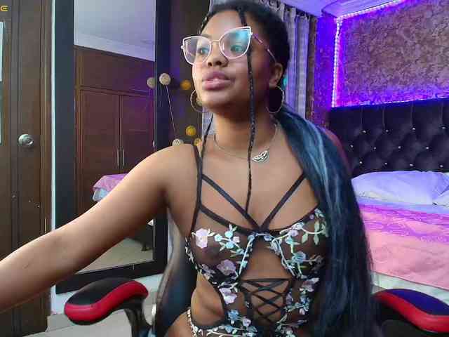 Black-Barbie webcam