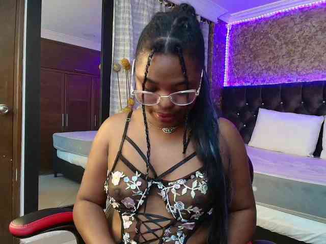 Black-Barbie webcam