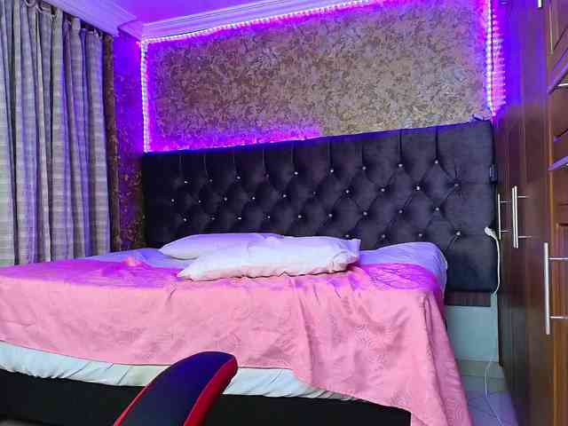 Black-Barbie webcam
