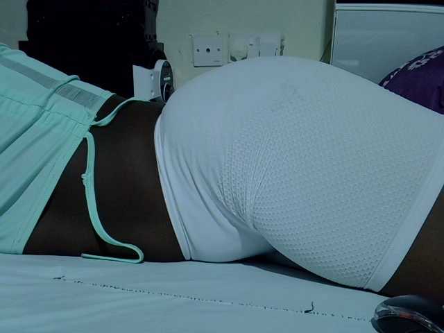 Sexycharlet43's BongaCams show and profile