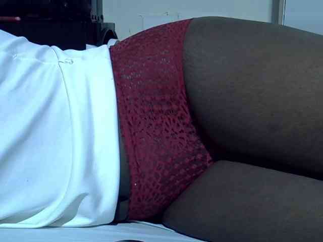 Sexycharlet43 webcam