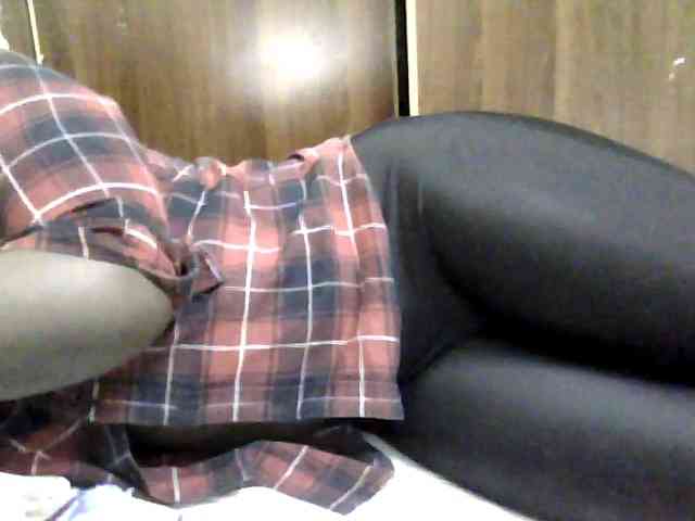 Sexycharlet43 webcam