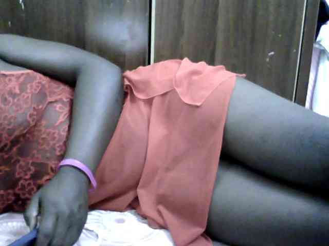 Sexycharlet43 webcam