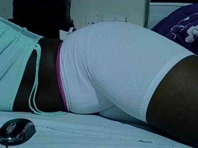 Sexycharlet43 webcam