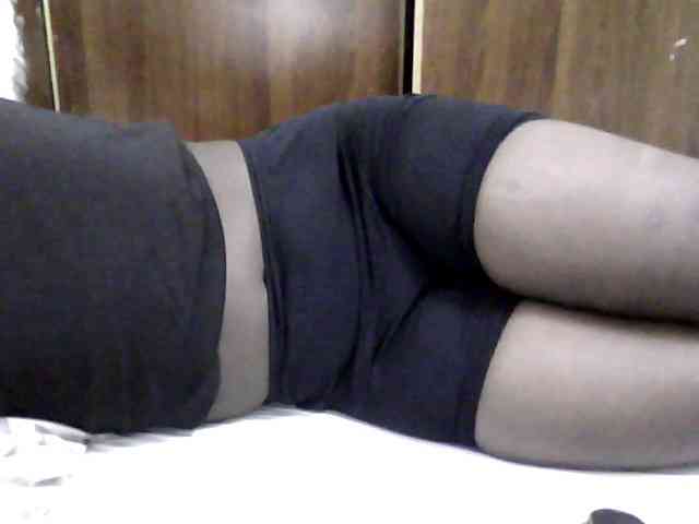 Sexycharlet43 webcam