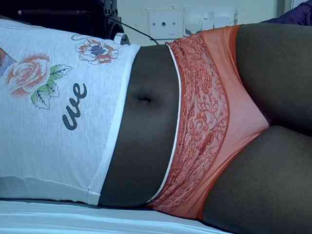 Sexycharlet43 webcam