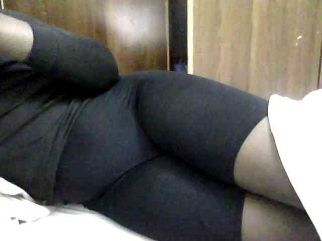 Sexycharlet43 webcam