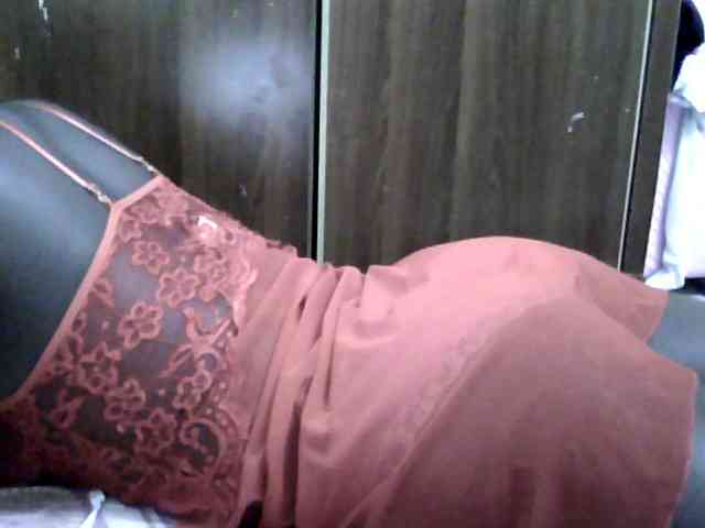Sexycharlet43 webcam