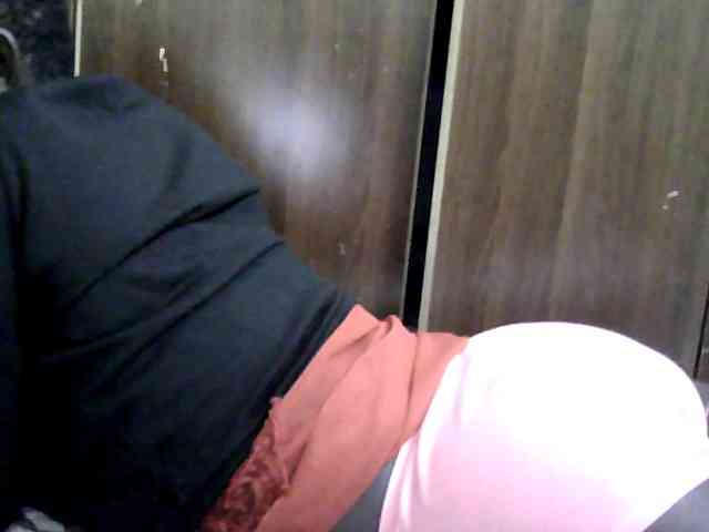 Sexycharlet43 webcam