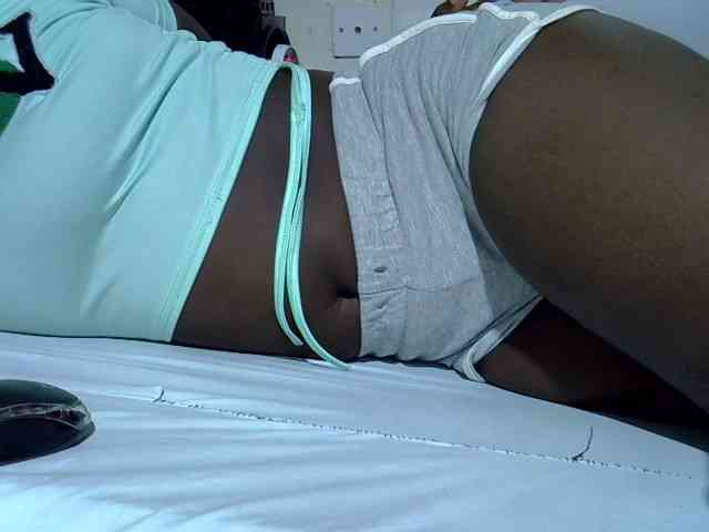 Sexycharlet43 webcam