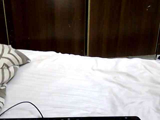 Sexycharlet43 webcam