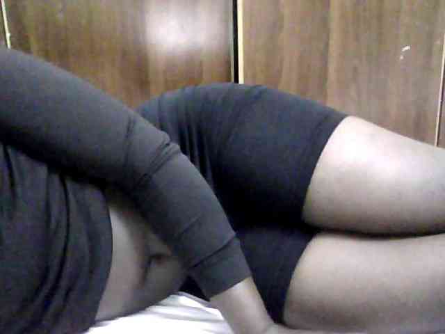 Sexycharlet43 webcam