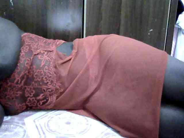Sexycharlet43 webcam
