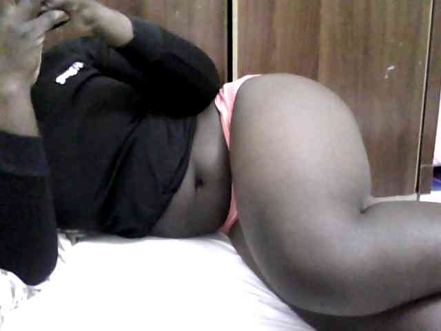 Sexycharlet43 webcam