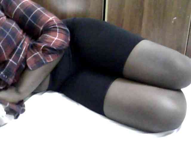 Sexycharlet43 webcam