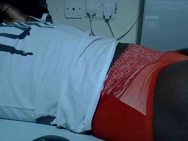 Sexycharlet43 webcam